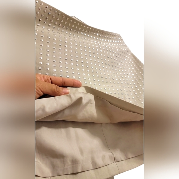 🟡 New H&M Straight-Cut Mini Skirt Size 8 (Medium) - Picture 4 of 8